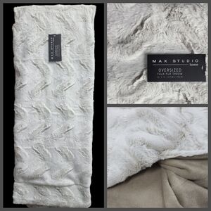 Max Studio Faux Fur Luxury Throw Blanket Decor Soft & Cozy Oversized 50"x70" New